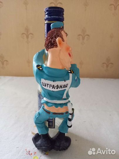 Статуэтка на бутылку