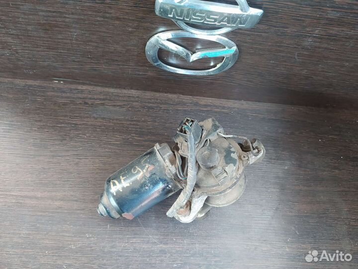 Мотор стеклоочистителя Тойота спринтер AE95