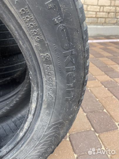Nokian Tyres Hakkapeliitta 8 225/55 R17