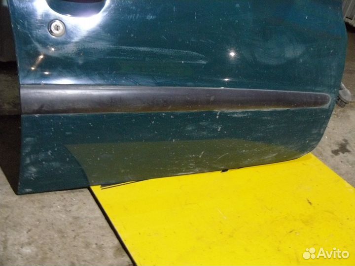 Дверь передняя правая для Peugeot 206