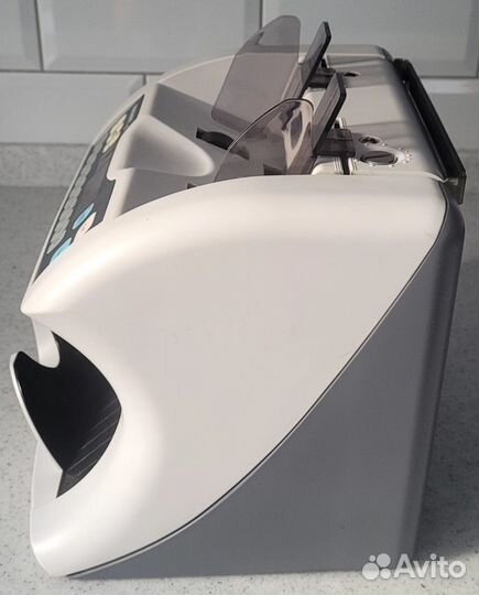 Счтеткик банкнот Magner 15