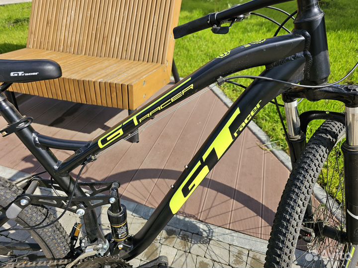 Велосипед GT черный