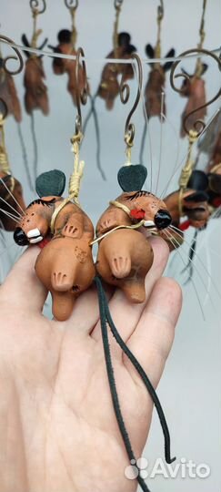 Мышь повесилась в холодильнике, керамика