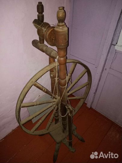 Прялка деревянная старинная