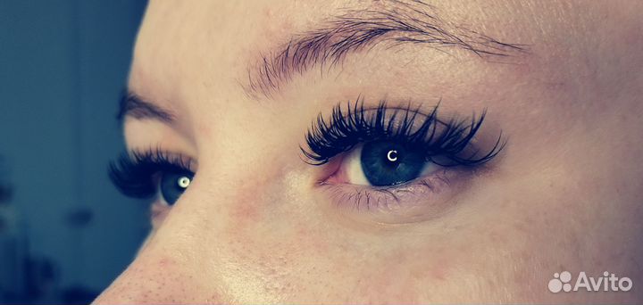 Наращивание ресничек, салон на спутнике)