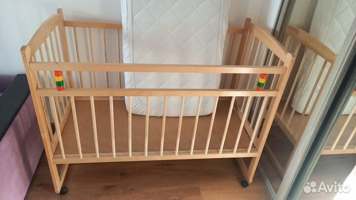 Детская кроватка