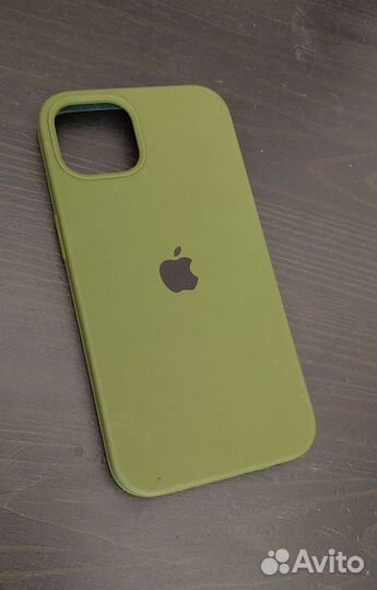 Чехол на iPhone 13