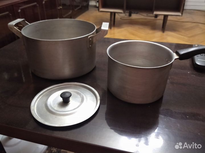 Кастрюли, сковорода с крышкой, ковшик винтаж ретро