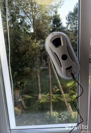 Робот мойщик окон