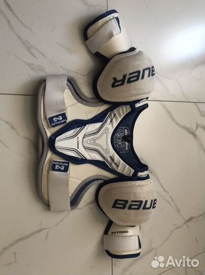 Нагрудник хоккейный