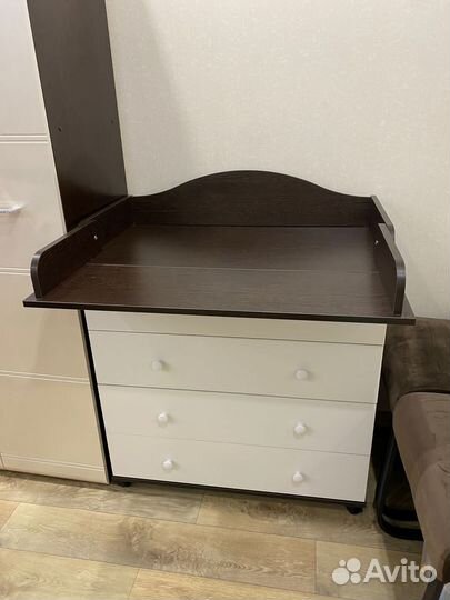 Пеленальный столик комод