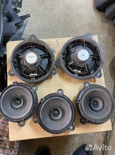 Колонки динамики Лада Веста Икс Рей Xrey