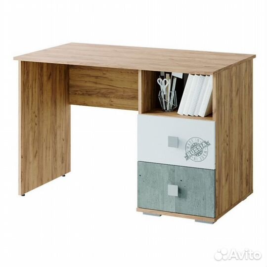 Стол письменный 