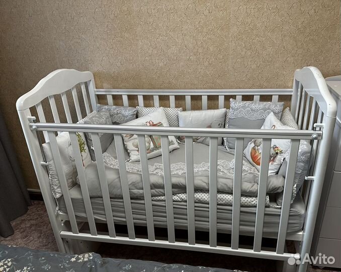 Кровать детская маятник