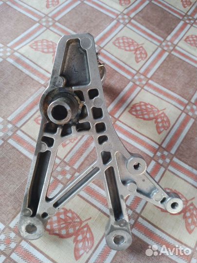 Подножка задняя для Honda CBR 600 F4