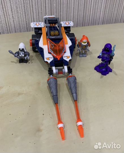 Конструктор Lego Nexo Knights «Турнирная машина»