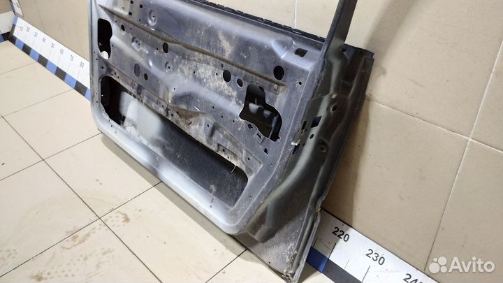 Б/У Б/У Дверь передняя правая 3A0831056 VAG