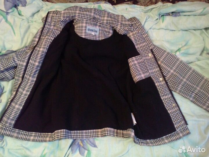 Куртка демисезонная на девочку