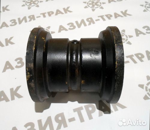 Опорный каток на Yanmar B6