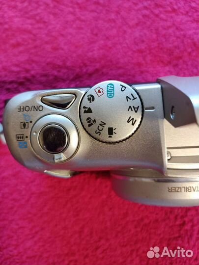 Компактный фотоаппарат canon