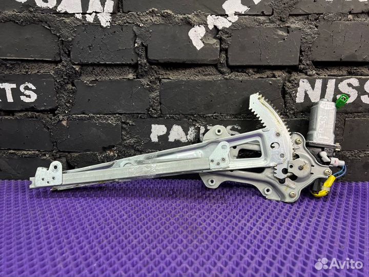 Стеклоподъемник задний правый Subaru Legacy