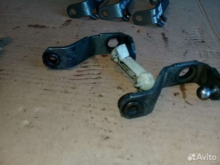 Рычаг выбора передач Chery Amulet A15