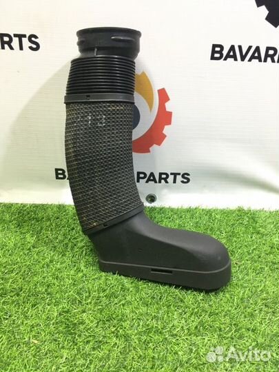 Воздуховод воздушного фильтра левый Mercedes E