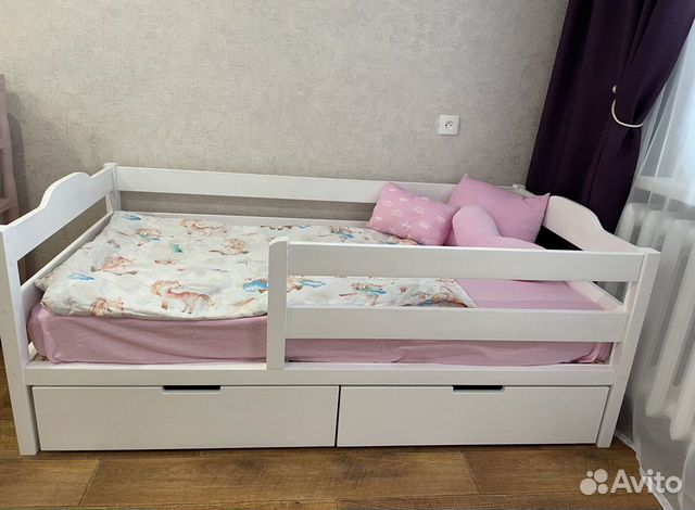 Детская кроватка 
