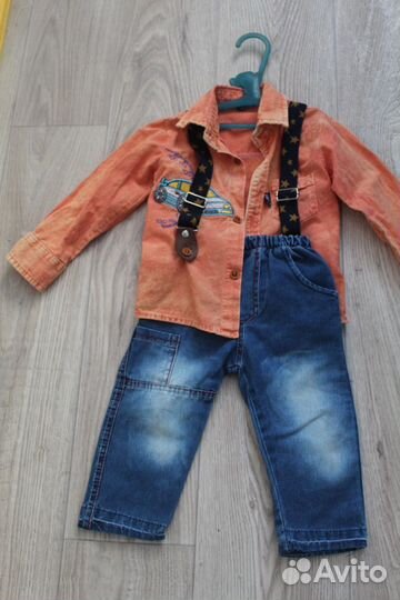 Рубашка и джинсы