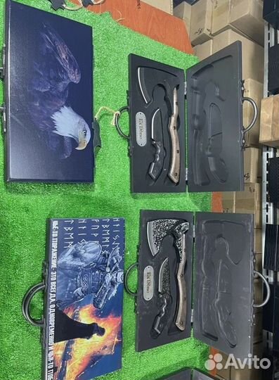 Топор кованый + нож в наборе