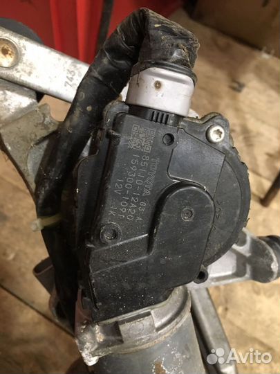 Трапеция дворников Toyota Corolla 150