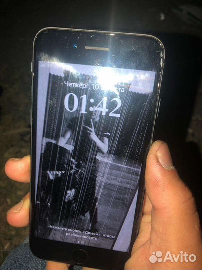 iPhone SE (2020), 64 ГБ