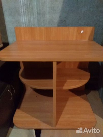 Стол кофейный для офиса