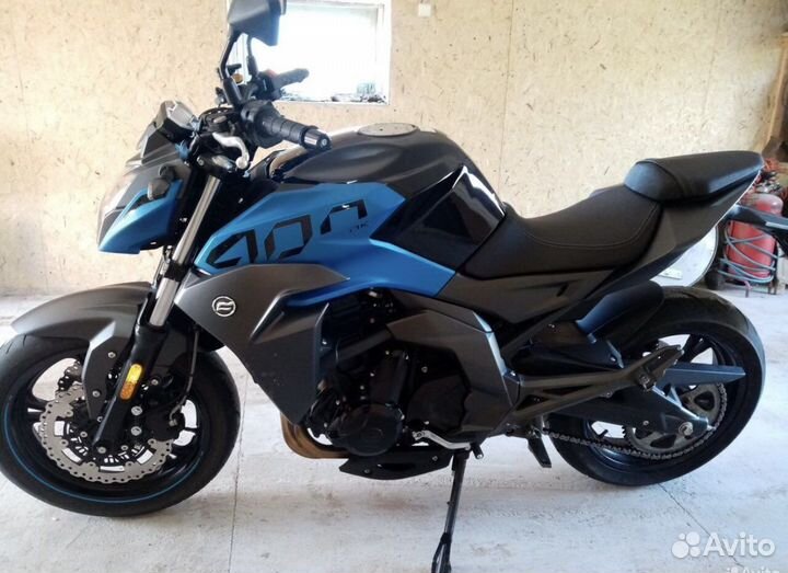 Мотоцикл CFmoto 400NK