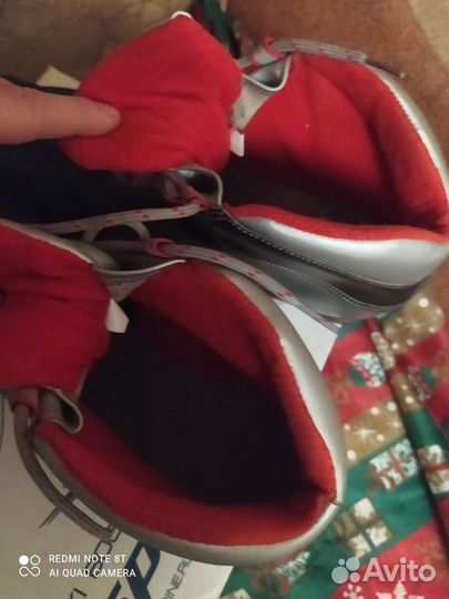 Ботинки лыжные NN75. 44 и 37 размер