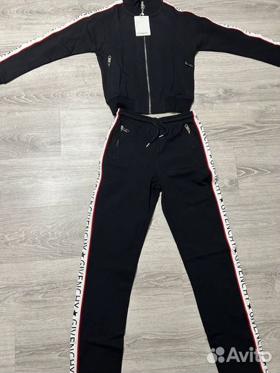 Спортивный костюм женский новый givenchy размер S