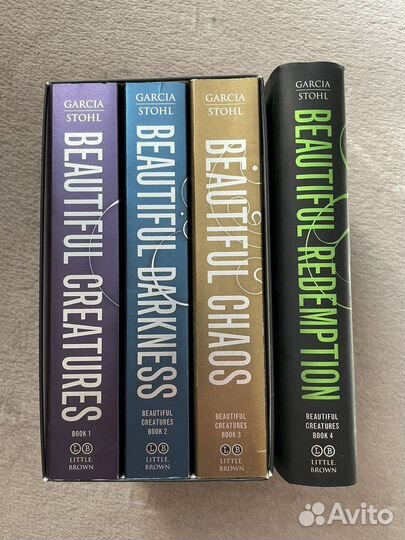 Книги. Прекрасные создания. Гарсия. на английском