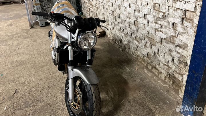 Honda CB900F Hornet