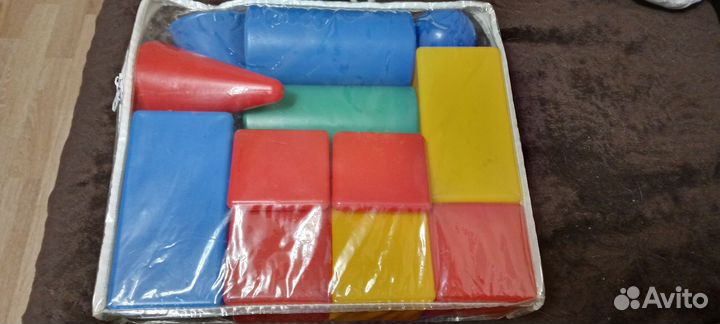 Кубики пластмассовые