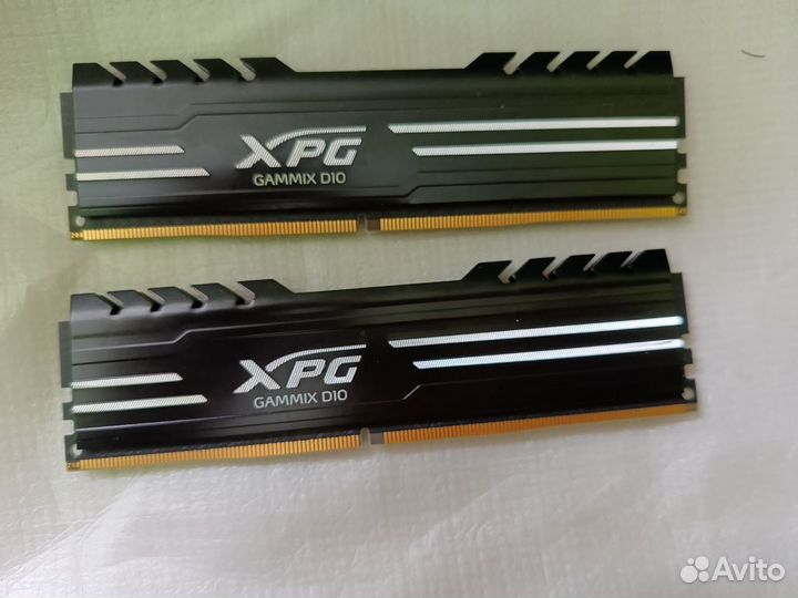 Оперативная память DDR4 adata XPG gammix D10 16GB