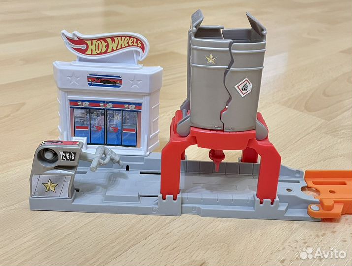 2 игровых трека Hot wheels