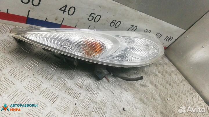 Фара левая Nissan Juke YF15 2010