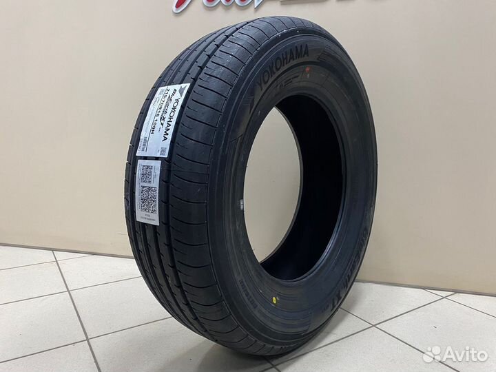 Yokohama BluEarth-XT AE61 215/70 R16 100H