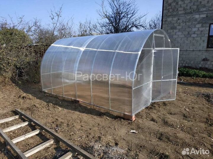 Теплица из поликарбоната