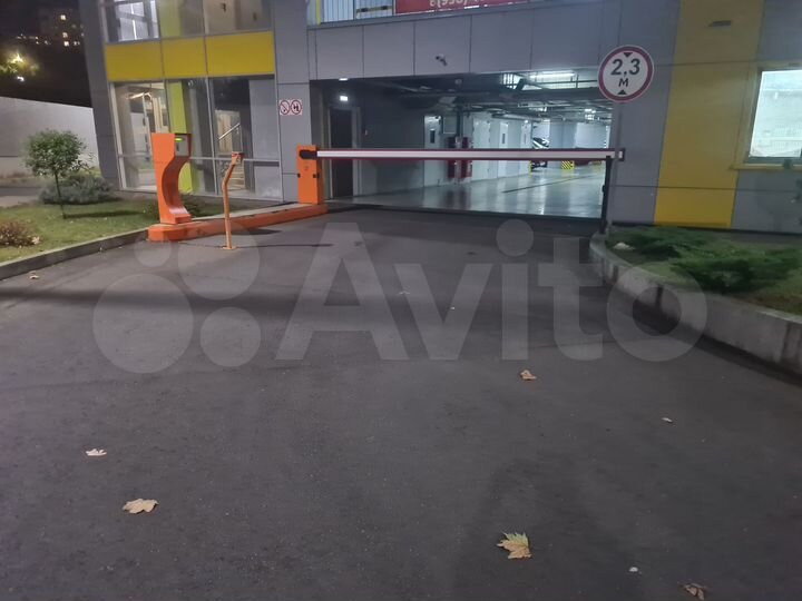 Машиноместо, 18 м²