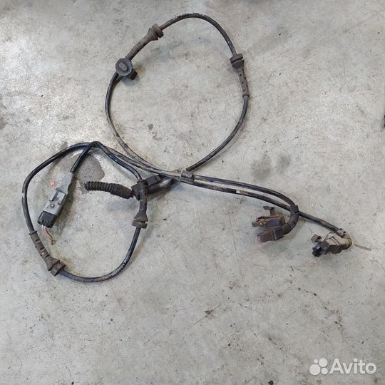 Датчик абс задний Пежо 308