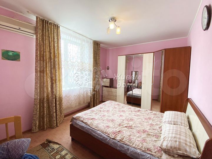 2-к. квартира, 86 м², 6/10 эт.