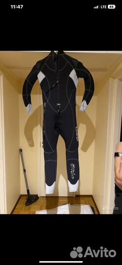 Гидрокостюм