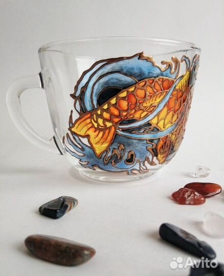 Кружка стеклянная с ручной росписью Золотой карп