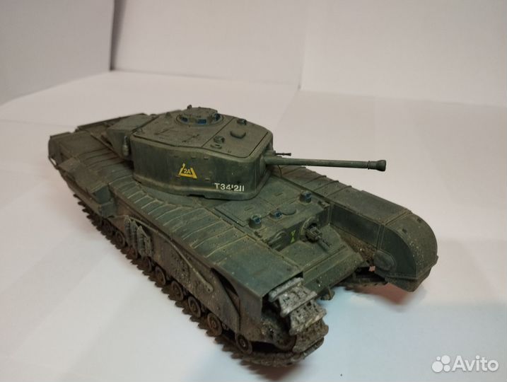 Модель 1/35 Tamiya Mk.IV Черчилль Mk.viii